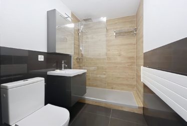 2 Bedrooms Flat, Renovated flat