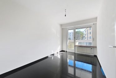 2 Bedrooms Flat, Renovated flat