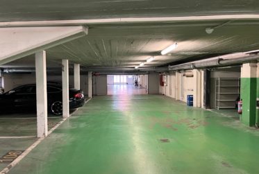 Local/dépôt dans parking souterrain | La Tour-de-Peilz
