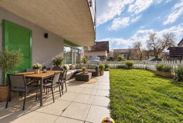 Rez-de-jardin | Confort et luminosité au vert...