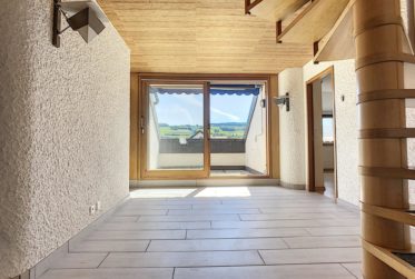 Grand 5 pièces en Duplex | Centre Lucens
