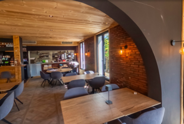 Restaurant neuf et entièrement équipé | Le Pâquier-Montbarry FR